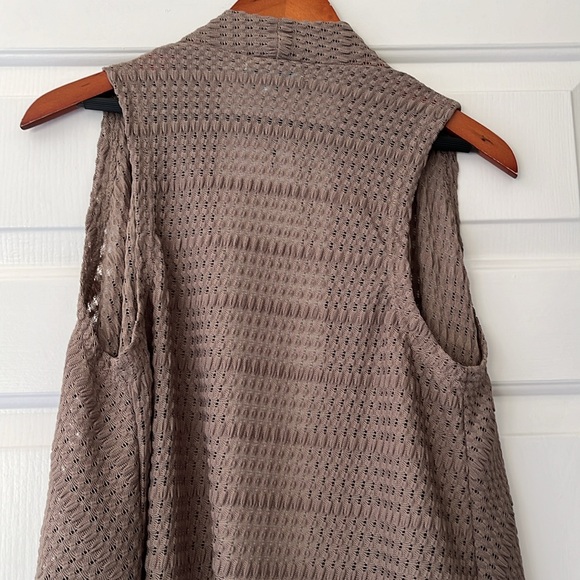 NWT She + Sky Sleeveless Mocha Vest - Picture 8 of 8